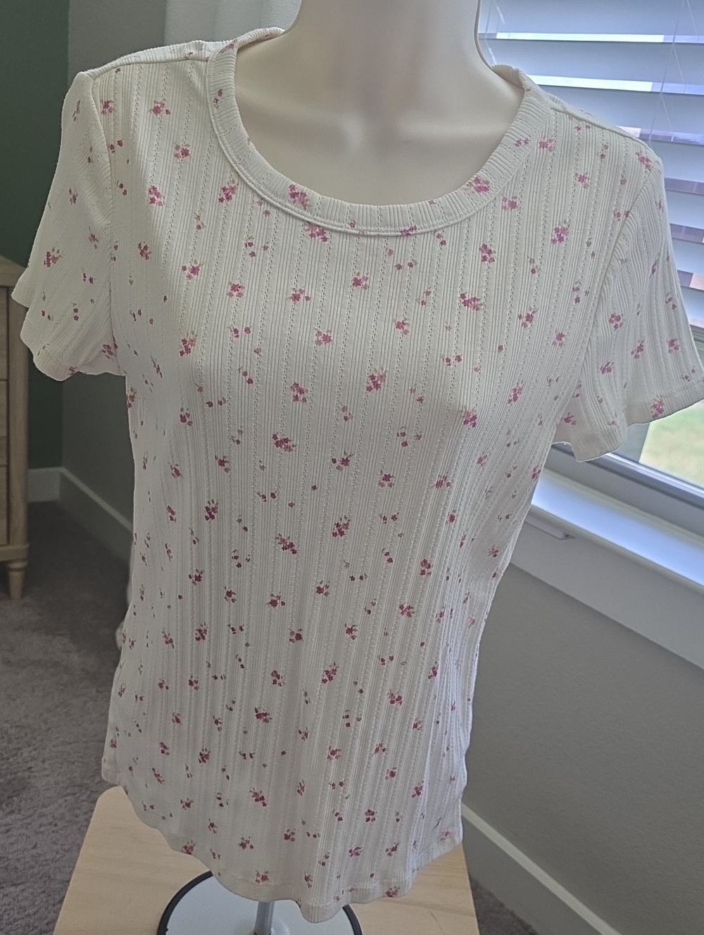 GAP White Ribbed Short-Sleeve Tee with Pink Floral Print